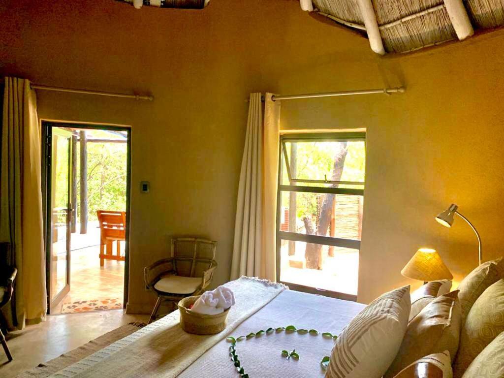 Ikhaya Lamadube Game Lodge Klipdrift 外观 照片